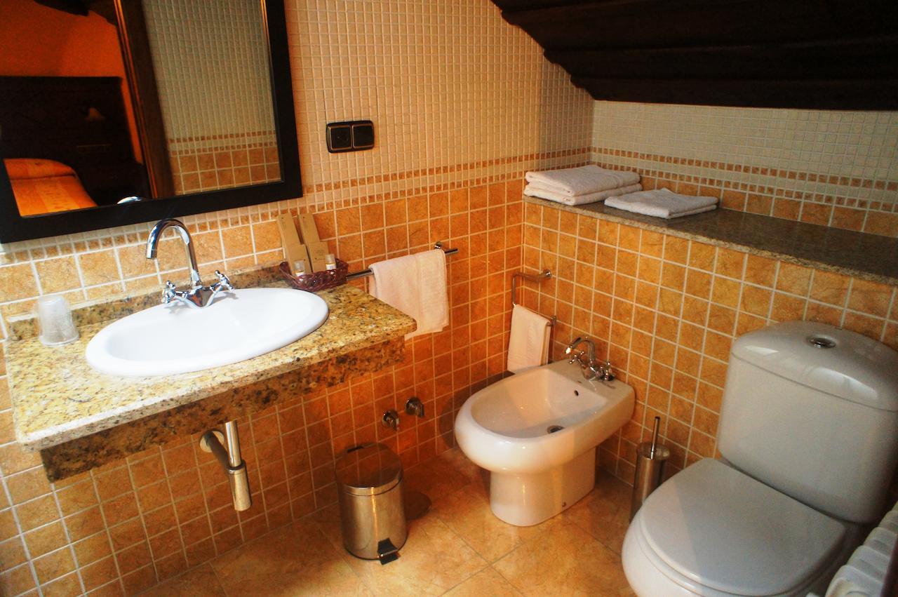 Mirador Da Ribeira 호텔 Viana do Bolo 외부 사진